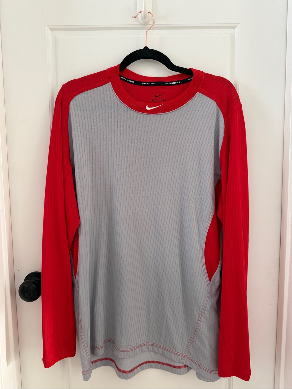 Nike Thermal Baseball Long-Sleeve Athletic Crew Shirt - Red & Gray